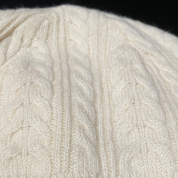 Nicole Summers Vintage cashmere Cream Knit Beanie and Gloves Set - Picture 11 of 12
